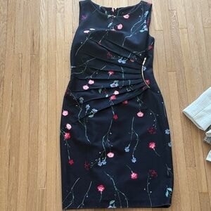 Women's Black Floral Sheath Dress - Elegant Ruched Detail